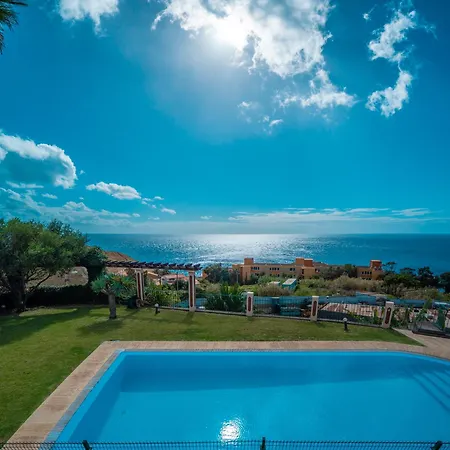 Royal Amores Villa